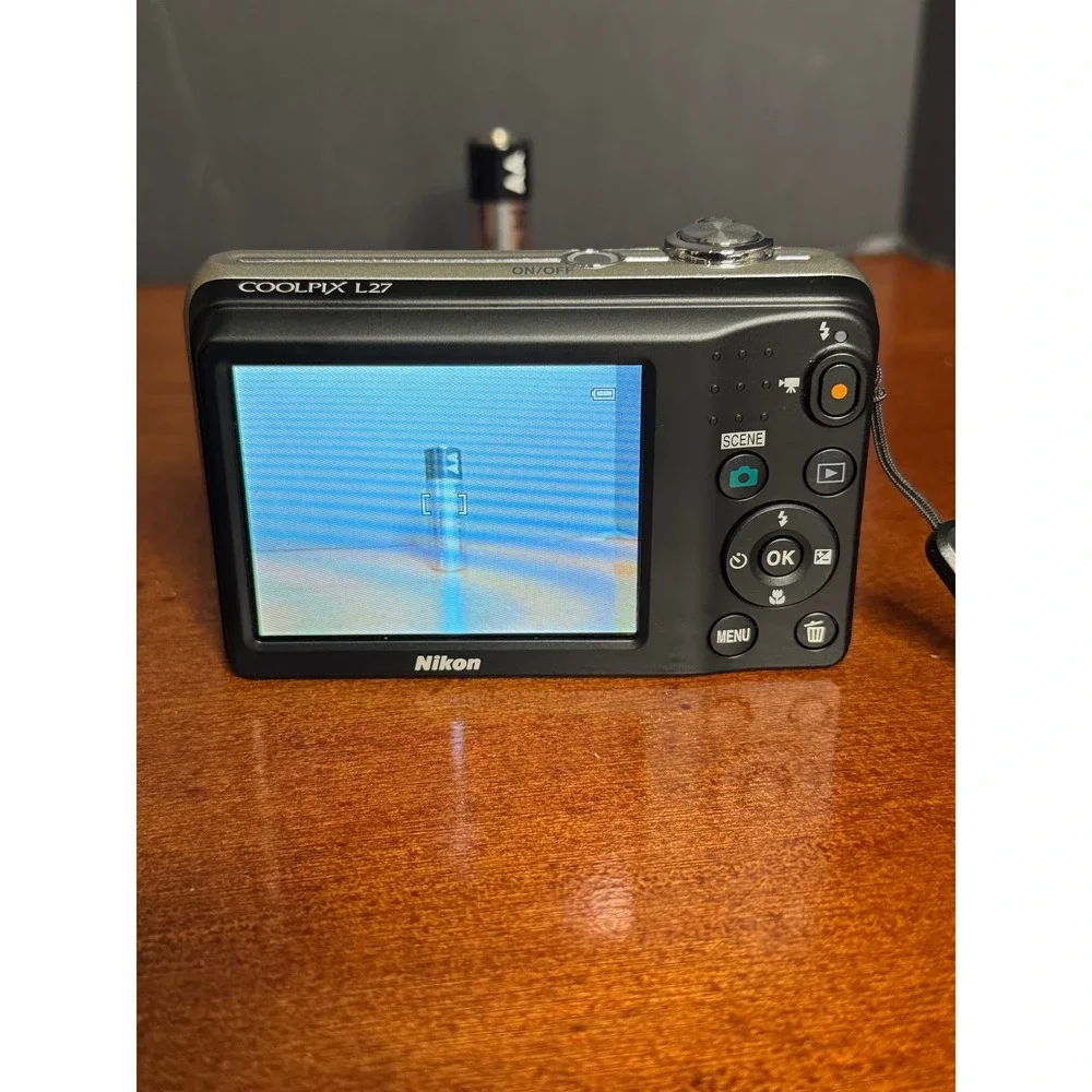 Nikon Coolpix L27 Silver 16.1MP Digital Camera 5x Zoom Bundle with 8GB SD Case